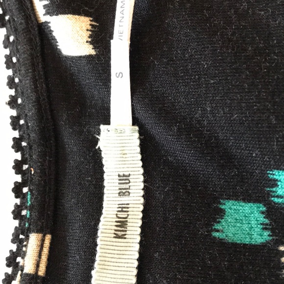 To small - Picture 1 of 2